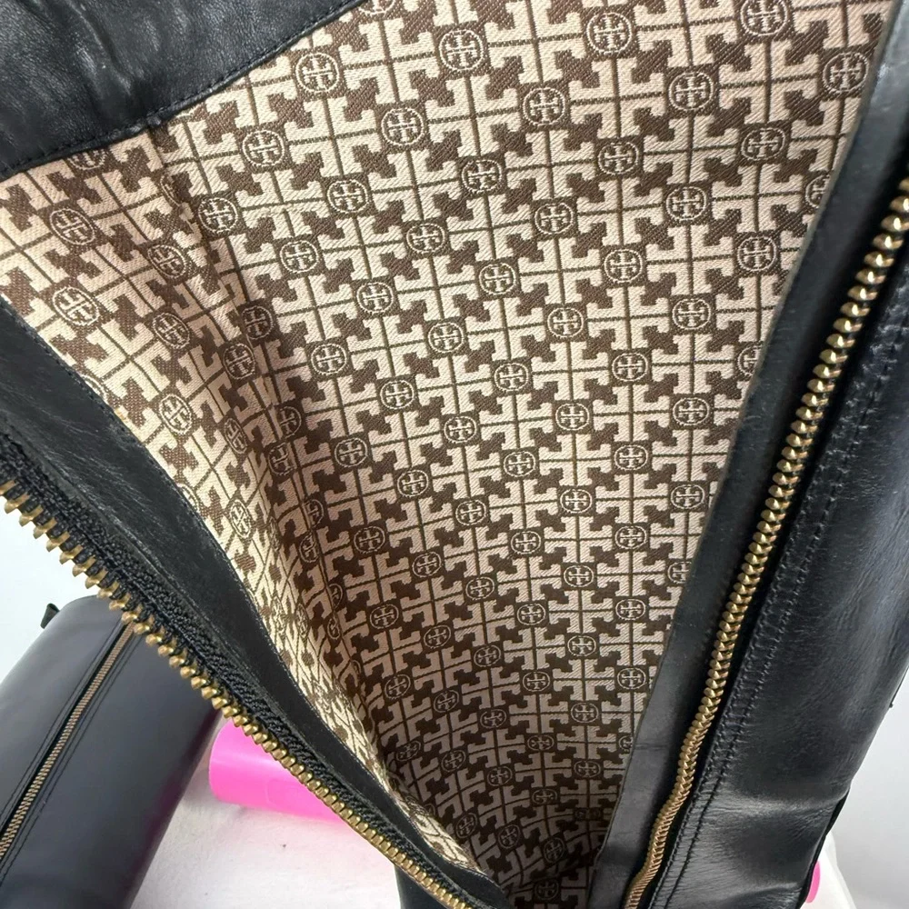 Vintage Y2K Tory Burch Leather Gold Logo Knee High Heeled Boots‎ in Black Size 7